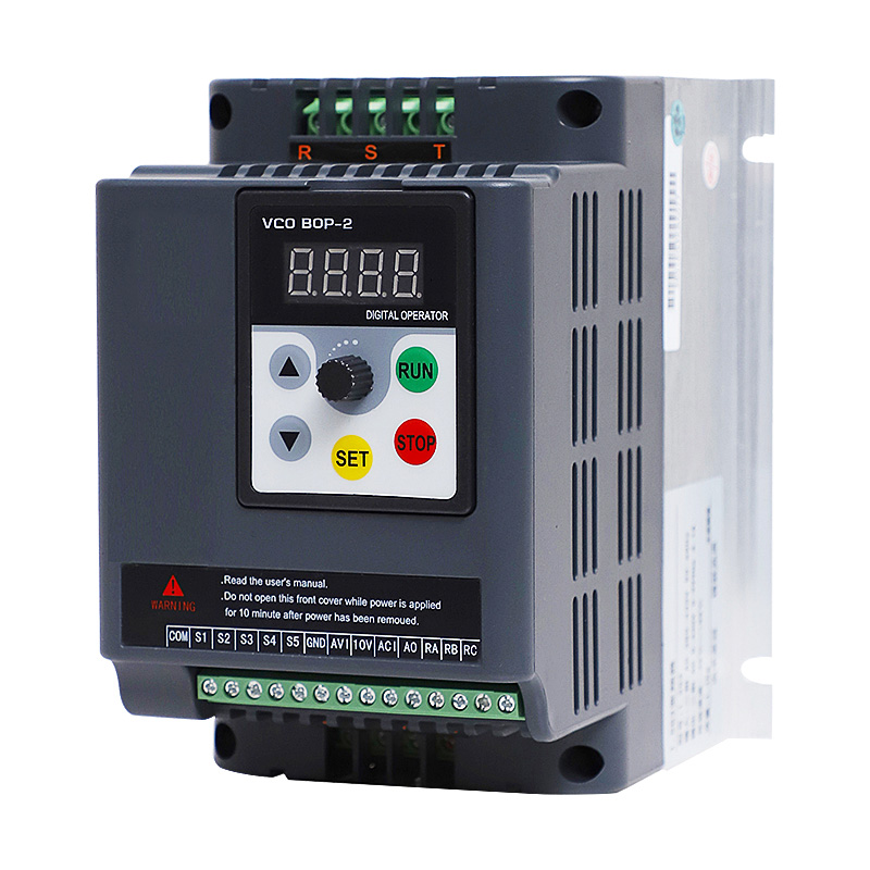 Bense Frequency Inverter 1.5KW 220V 0.75-2.2-4-11-5.5KW single-phase to three-phase motor governor 380v